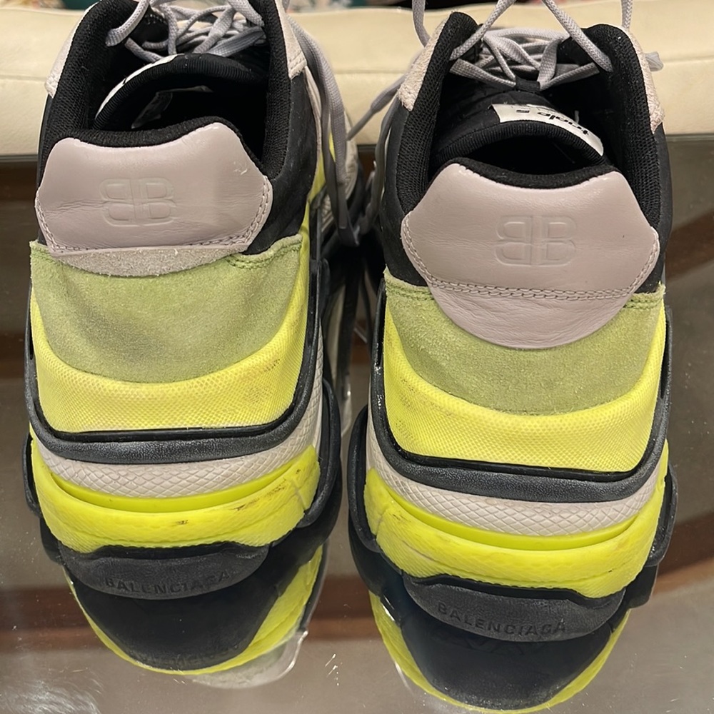 Balenciaga Triple S men’s sneakers size 10. Authentic and in good condition - Picture 8 of 13
